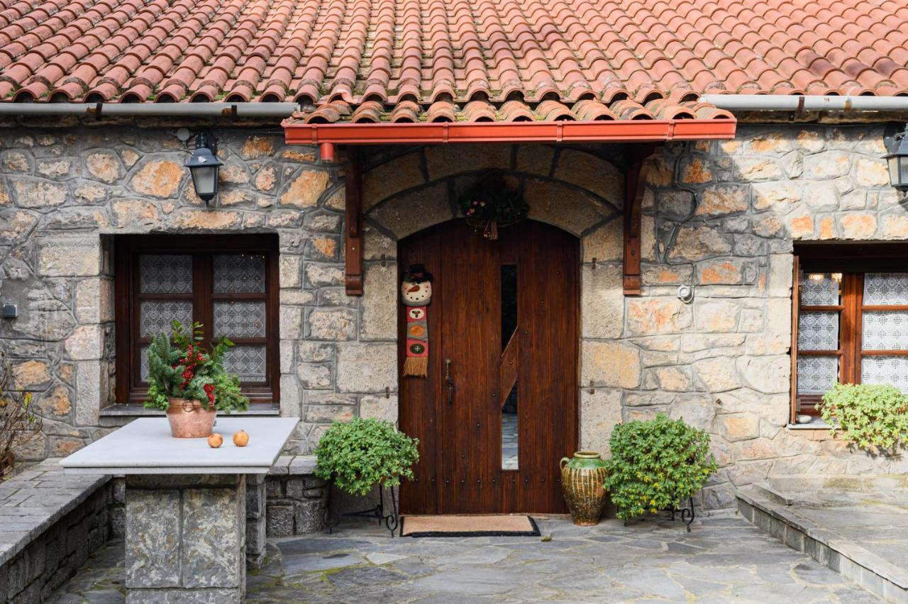 Guesthouse Karahalios 폴리드로소스 외부 사진
