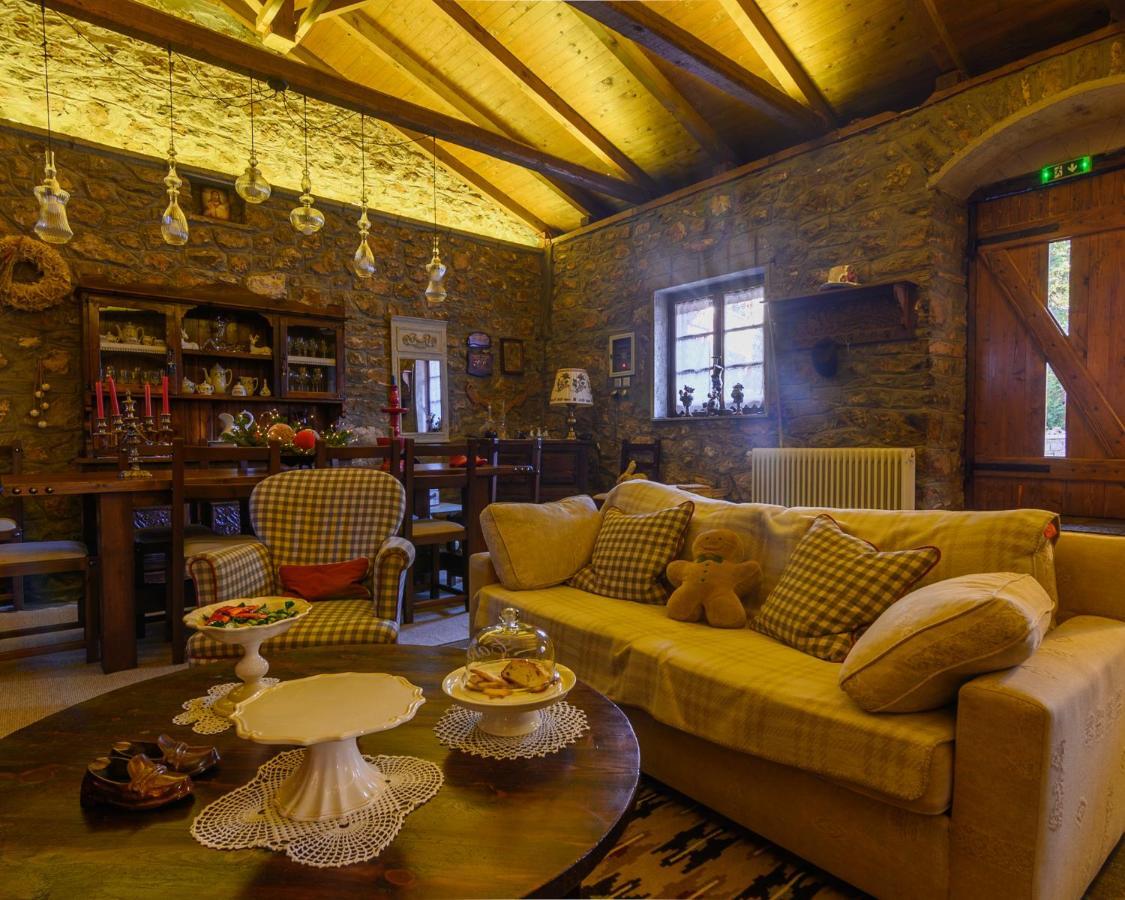 Guesthouse Karahalios 폴리드로소스 외부 사진