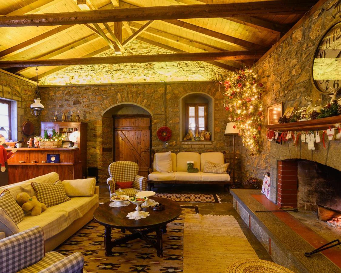 Guesthouse Karahalios 폴리드로소스 외부 사진