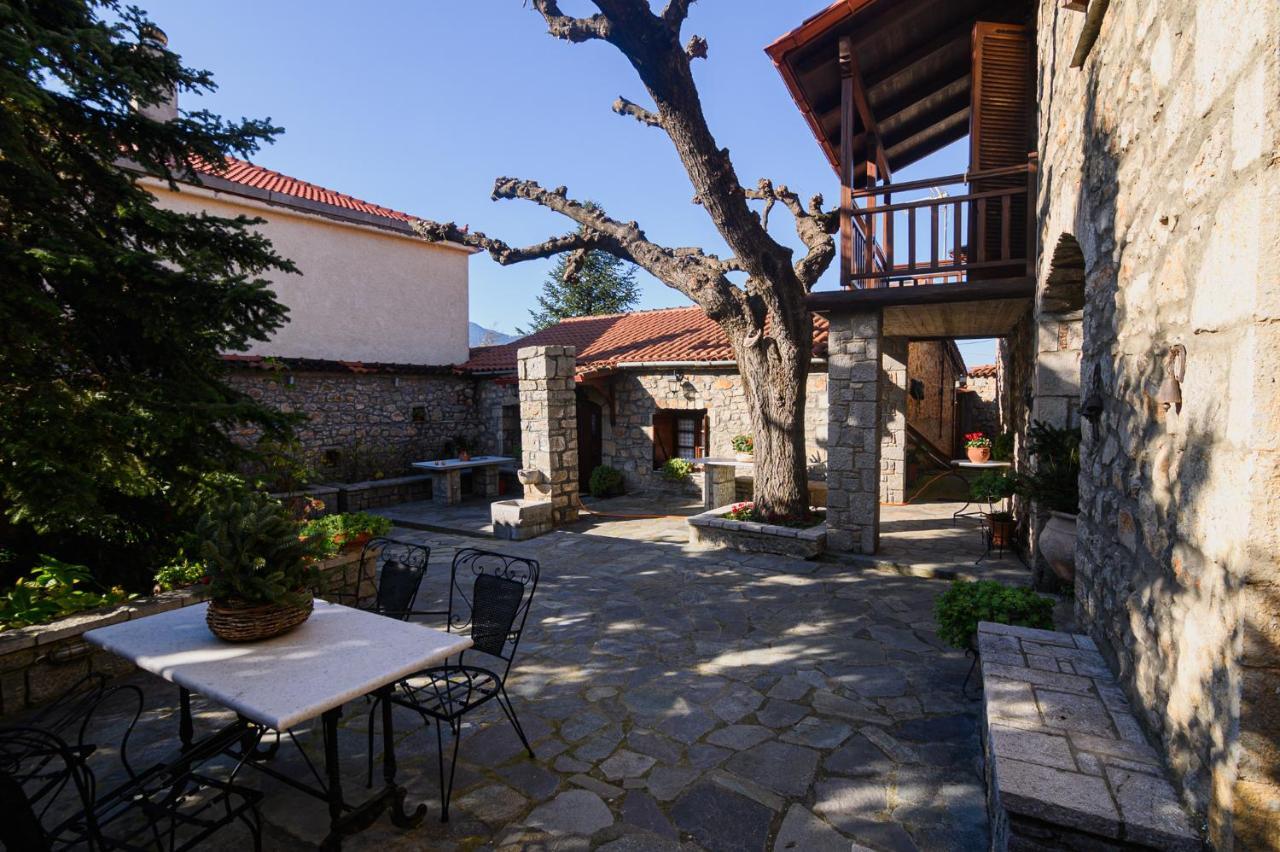 Guesthouse Karahalios 폴리드로소스 외부 사진